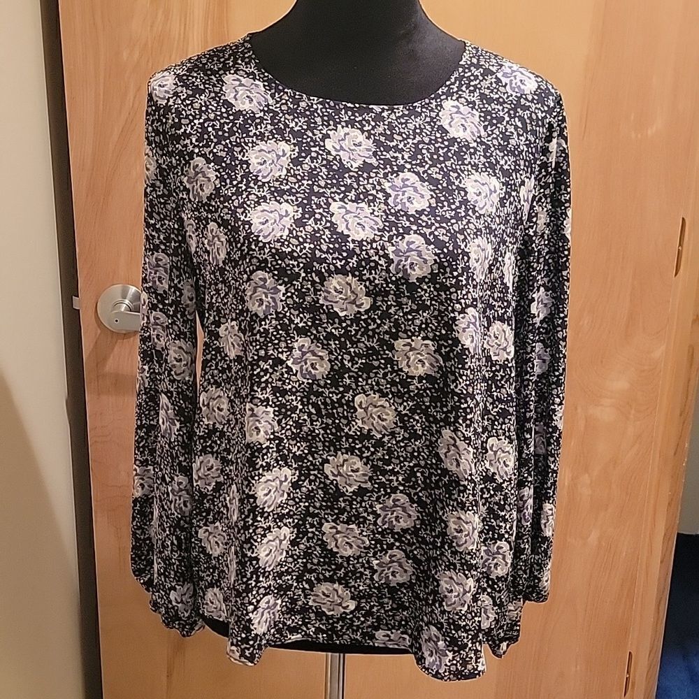 Loft floral blouse sz med petite